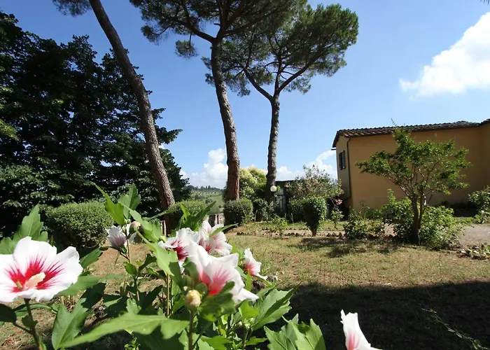 Paola Bed & Breakfast 3*