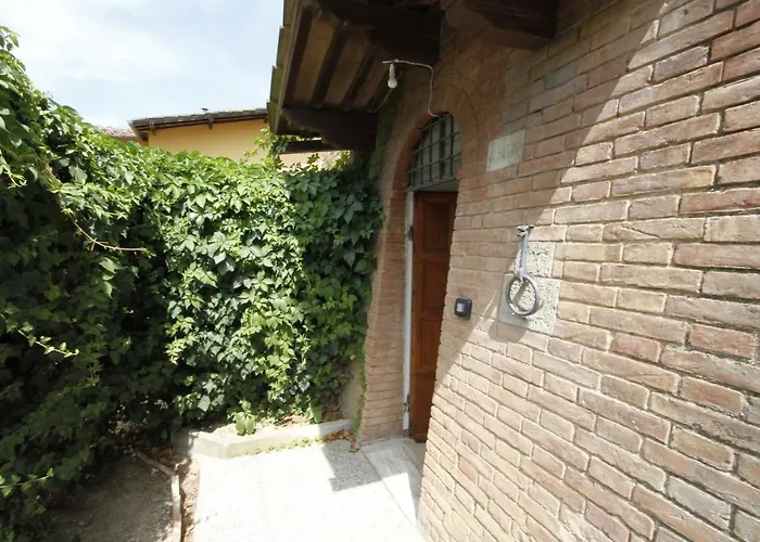 Paola Bed & Breakfast 3*