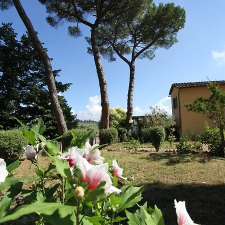 Paola Bed & Breakfast 3*